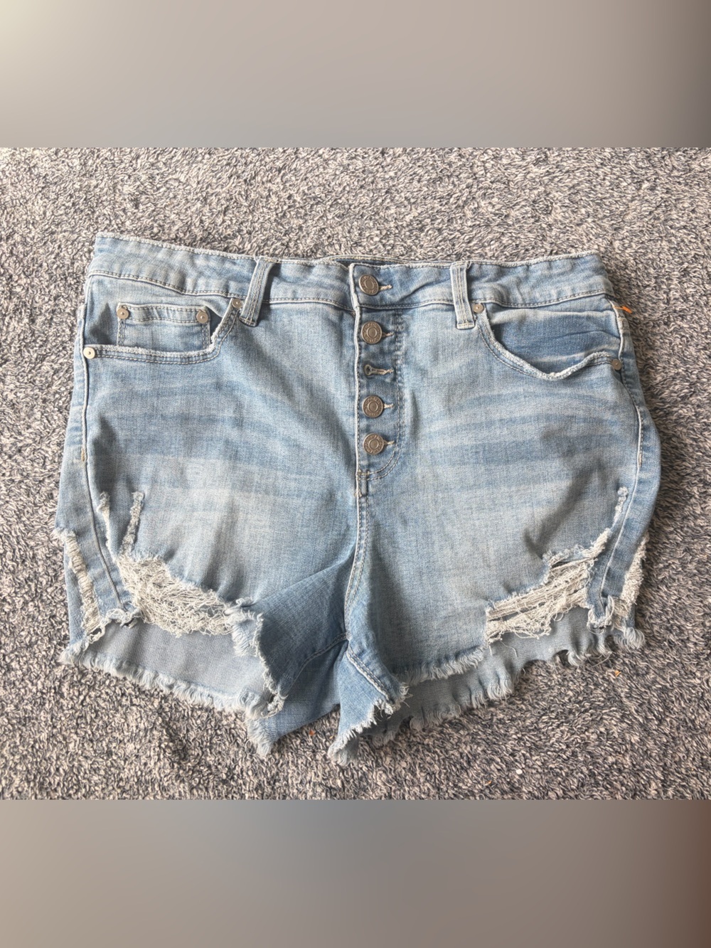 Indigo Rein Distressed Button Fly Denim Shorts Light Wash Size 15